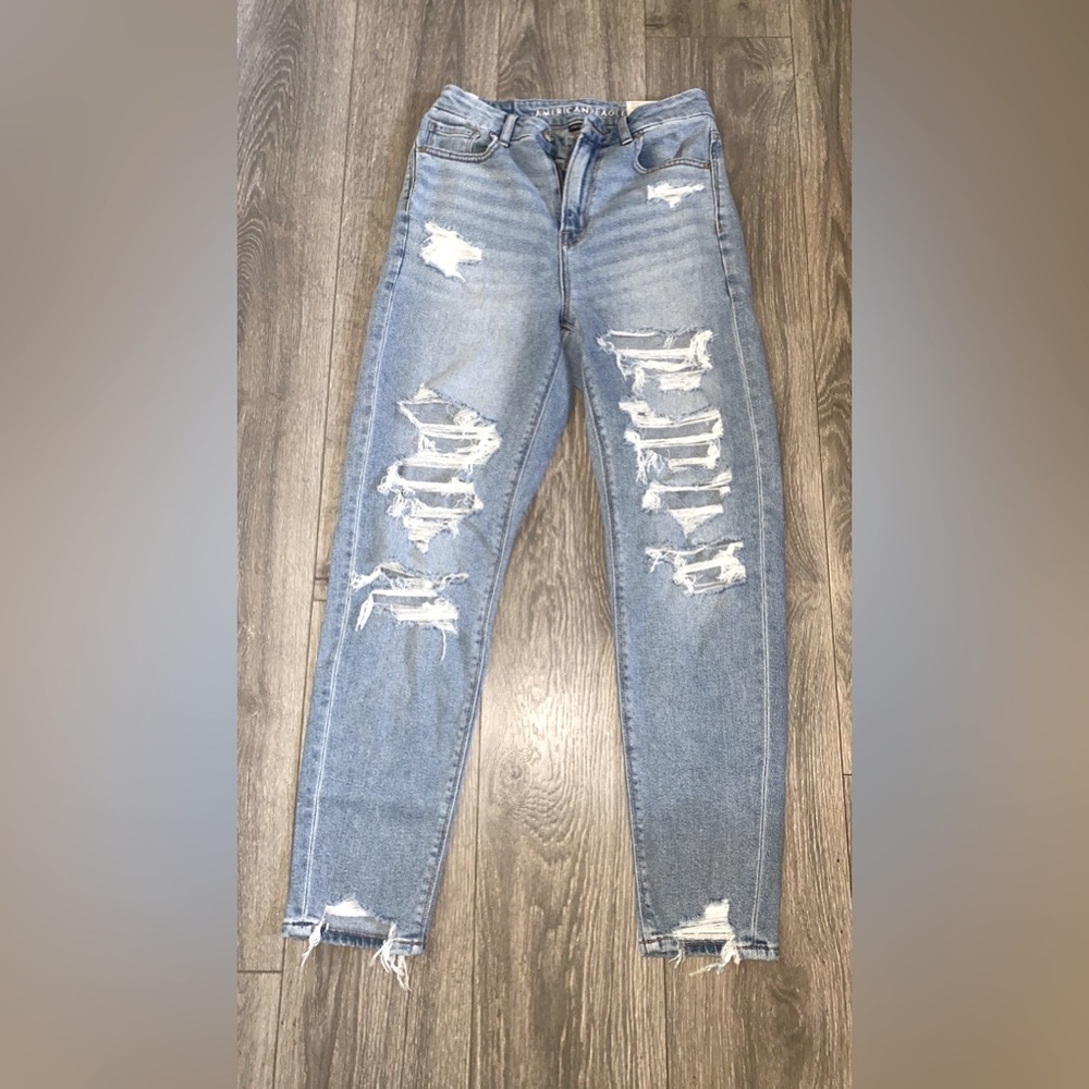 American Eagle Curvy Mom Jean
